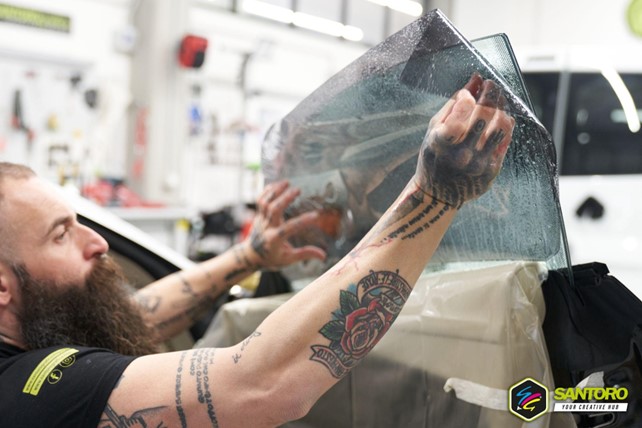 Pellicole per vetri auto: proteggi ed aumenta la privacy del tuo veicolo